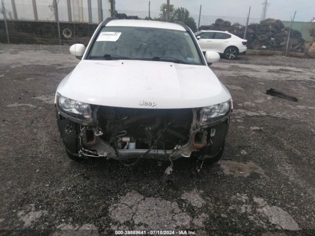 1C4NJDEB6FD105213 Jeep Compass Latitude