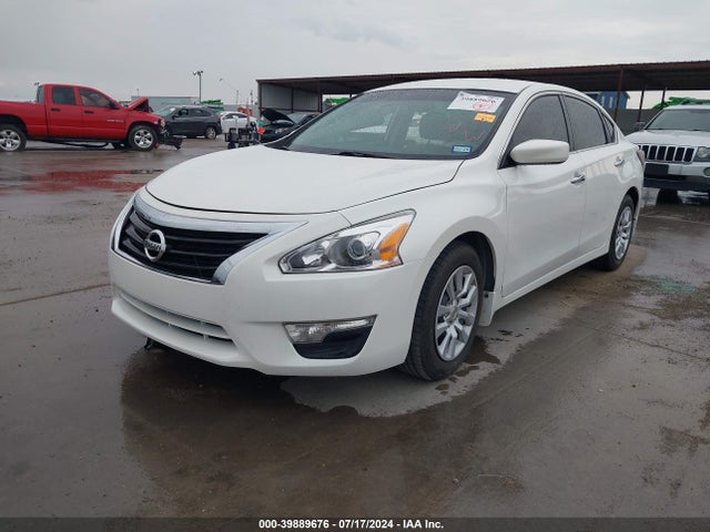 Nissan Altima 2.5 S 2015 1N4AL3AP4FN353254 Image 2