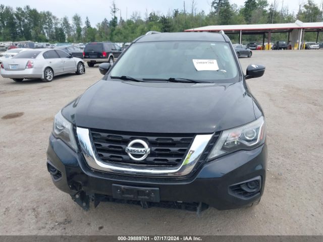 5N1DR2MNXJC669493 Nissan Pathfinder S