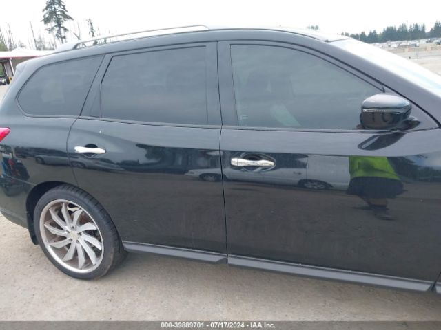 5N1DR2MNXJC669493 Nissan Pathfinder S