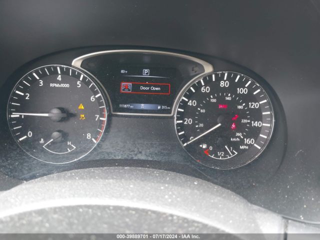 5N1DR2MNXJC669493 Nissan Pathfinder S