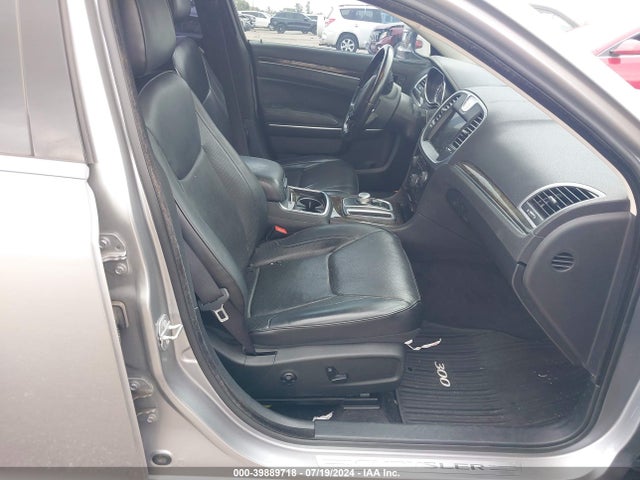 2C3CCAEGXFH868273 Chrysler 300C