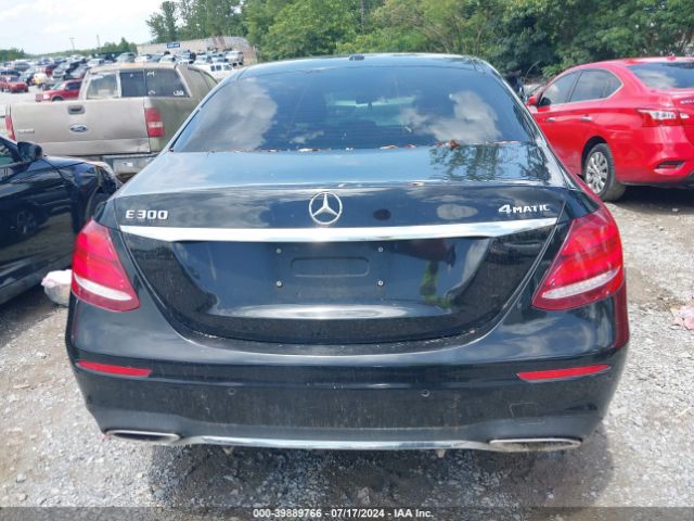 WDDZF4KB5JA345523 Mercedes-Benz E 300 4matic