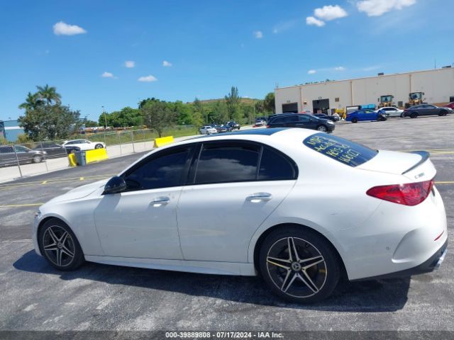 W1KAF4GB8PR106127 Mercedes-Benz C 300 Sedan