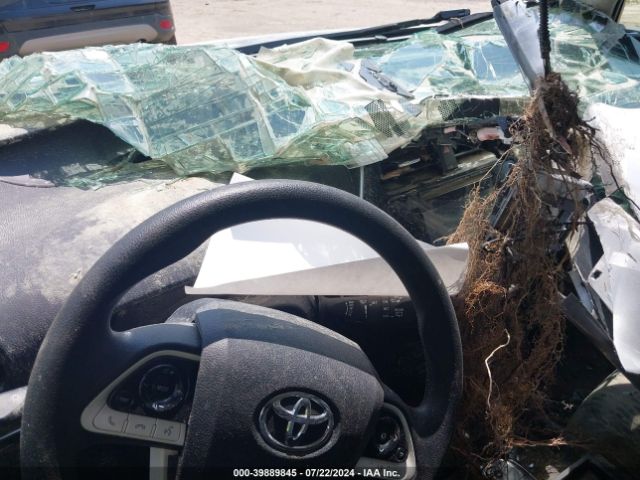 JTDKBRFUXH3573449 Toyota Prius Two