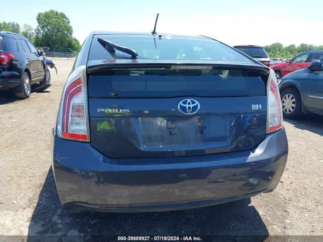 Toyota Prius Two 2014 JTDKN3DU0E0381557 Image 17