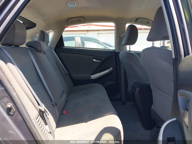 Toyota Prius Two 2014 JTDKN3DU0E0381557 Image 8