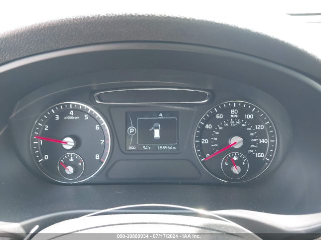 5XYPG4A51GG043780 KIA Sorento 3.3l Lx
