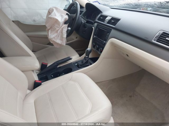 1VWAS7A30FC108350 Volkswagen Passat 1.8t Limited Edition