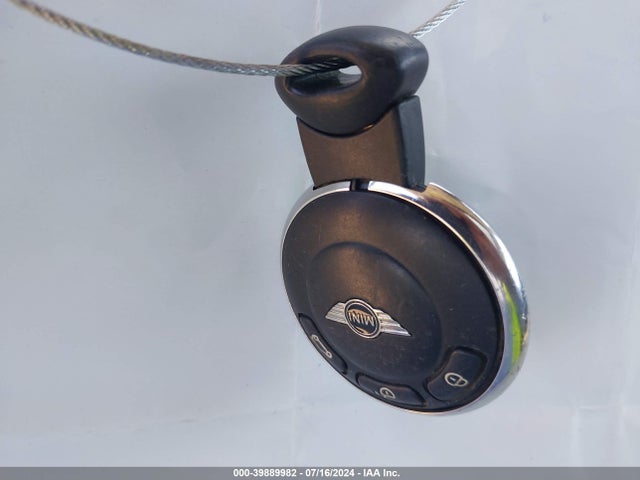 2008 MINI COOPER WMWMF33508TT62569 Photo 10