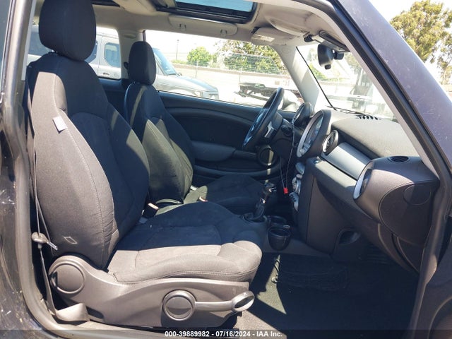 2008 MINI COOPER WMWMF33508TT62569 Photo 4