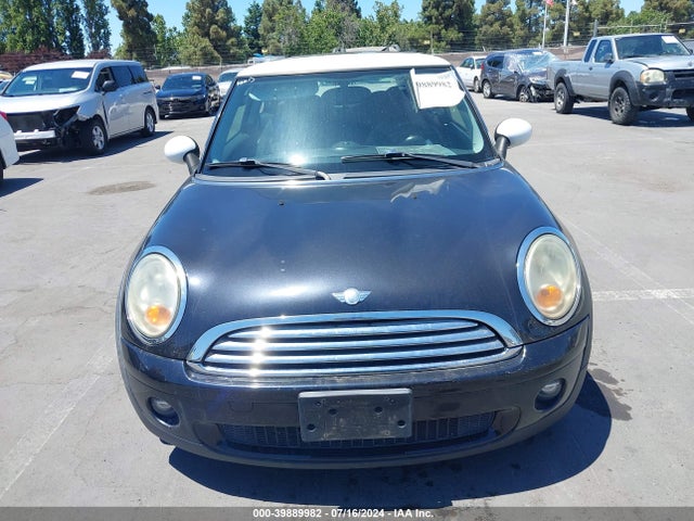 2008 MINI COOPER WMWMF33508TT62569 Photo 5