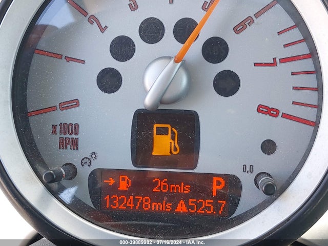 2008 MINI COOPER WMWMF33508TT62569 Photo 6