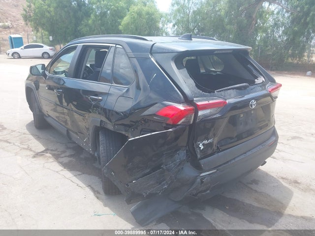 Toyota RAV4 LE 2019 JTMH1RFV9KD037194 Image 3