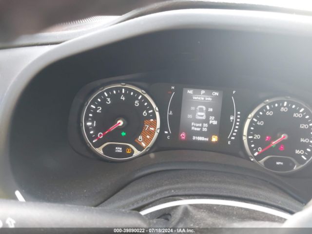 ZACNJABB1LPL30197 Jeep Renegade Latitude Fwd