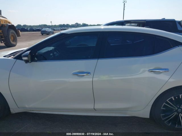 1N4AA6AP8HC406219 Nissan Maxima 3.5 Platinum