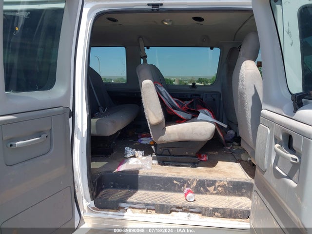 Ford E-350 Super Duty Xlt 2014 1FBSS3BL5EDB01096 Image 8