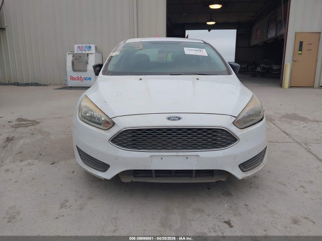 Ford FOCUS S 2016 1FADP3E29GL305682 Image 12