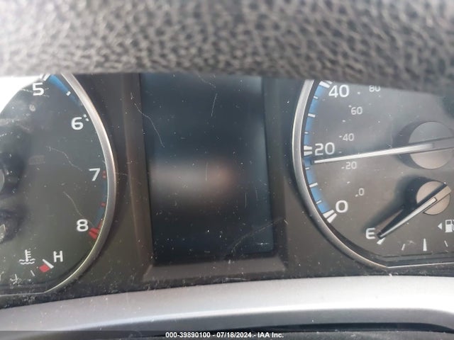 Toyota RAV4 LE 2018 JTMBFREV3JJ177413 Image 14