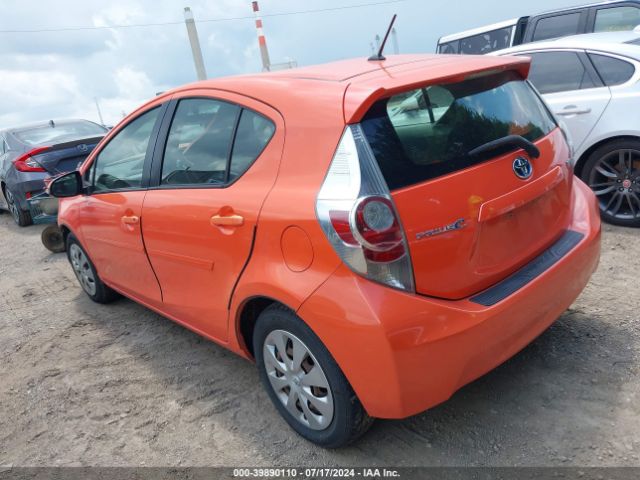 JTDKDTB38E1063466 Toyota Prius C One