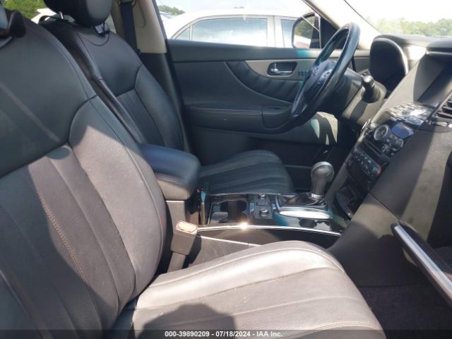 JN8CS1MW2FM482181 Infiniti QX70