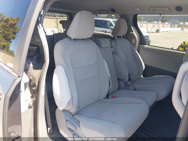 Toyota Sienna Le 8 Passenger 2015 5TDKK3DC0FS635055 Image 8