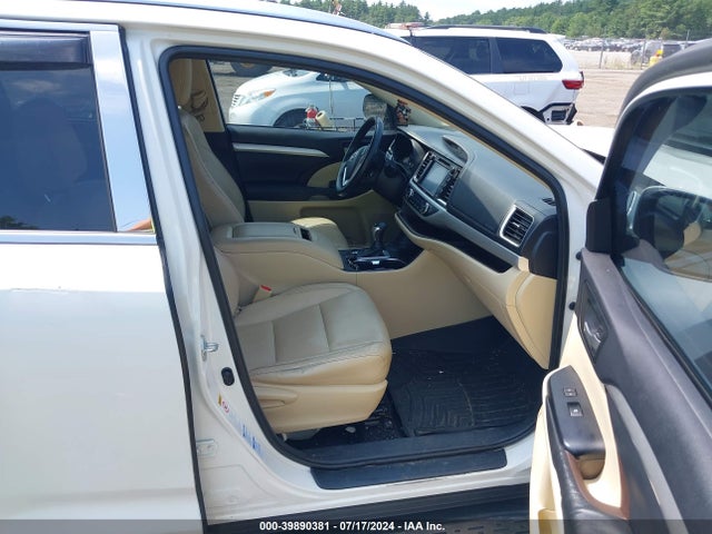 Toyota Highlander Xle V6 2015 5TDJKRFH7FS143615 Image 5
