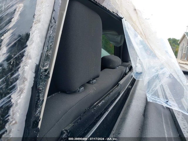 1C6RR7GG6LS142250 RAM 1500 Classic Warlock Quad Cab 4x4 6'4 Box