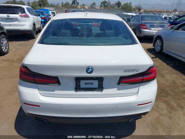 WBA13AG07NCH72542 BMW 530e
