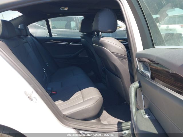 WBA13AG07NCH72542 BMW 530e