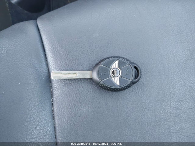 2005 MINI COOPER WMWRC33465TC59435 Photo 10