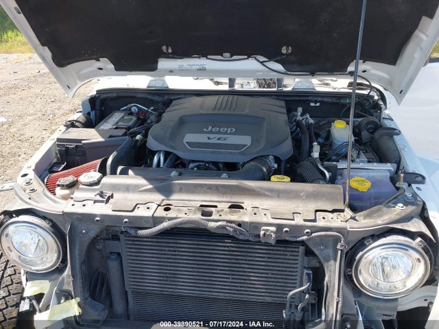 1C4BJWEG7HL684263 Jeep Wrangler Unlimited Sahara 4x4