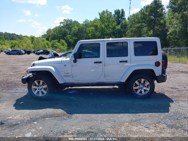 1C4BJWEG7HL684263 Jeep Wrangler Unlimited Sahara 4x4