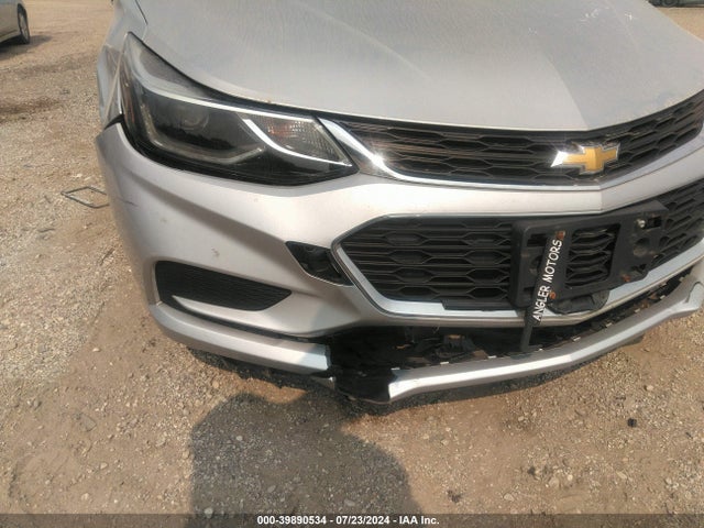 1G1BE5SMXH7106863 Chevrolet Cruze Lt Auto