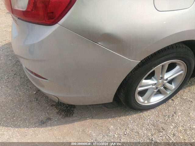1G1BE5SMXH7106863 Chevrolet Cruze Lt Auto