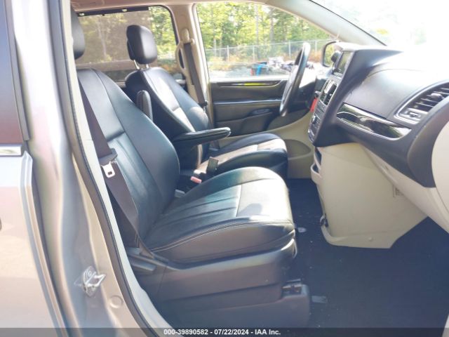 2C4RC1BG4GR160056 Chrysler Town & Country Touring
