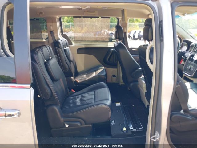 2C4RC1BG4GR160056 Chrysler Town & Country Touring