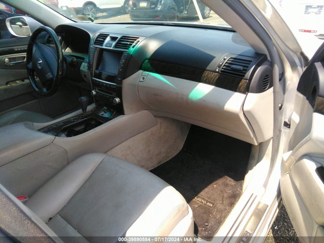 2011 Lexus Ls 460 მანქანა იყიდება აუქციონზე, vin: JTHBL5EF9B5104064, აუქციონის ნომერი: 39890584