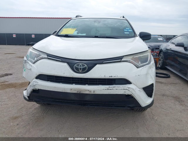 Toyota RAV4 LE 2017 JTMZFREV2HJ106227 Image 12