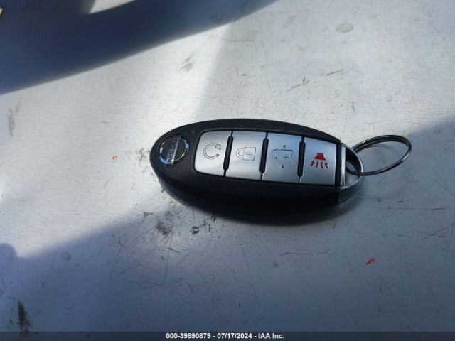 5N1AT3BA0MC753093 Nissan Rogue Sv Fwd
