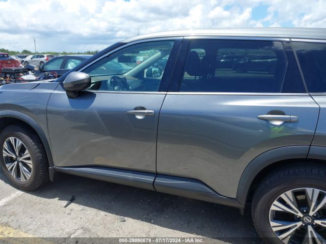 5N1AT3BA0MC753093 Nissan Rogue Sv Fwd