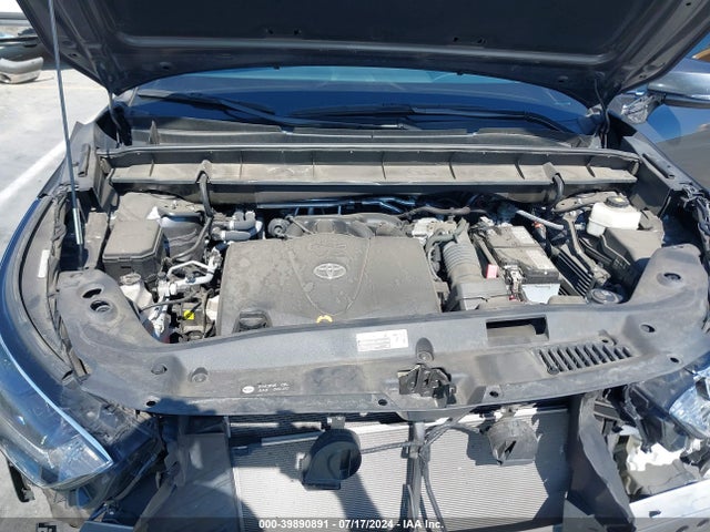 Toyota Highlander Xle 2021 5TDGZRAH3MS068180 Image 10
