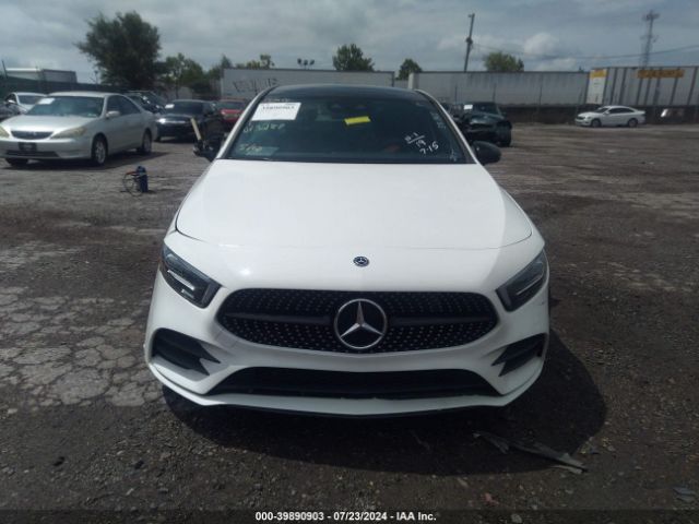 WDD3G4FB1KW013287 Mercedes-Benz A 220 4matic