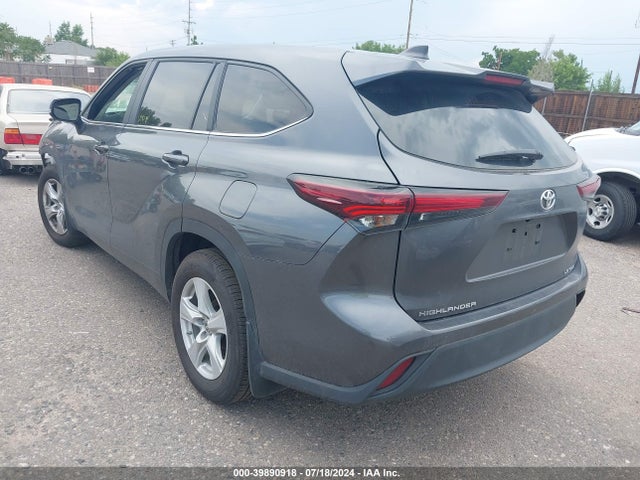 Toyota Highlander Le 2024 5TDKDRBH4RS534570 Image 3