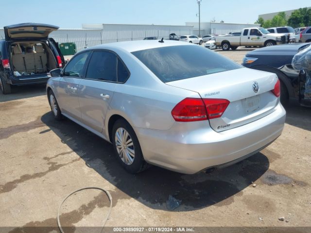 1VWAS7A37FC021240 Volkswagen Passat 1.8t S