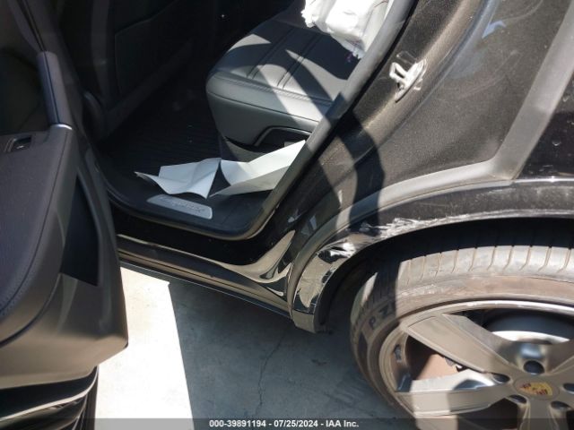 WP1AE2AY1PDA12570 Porsche Cayenne E-hybrid Platinum Edition