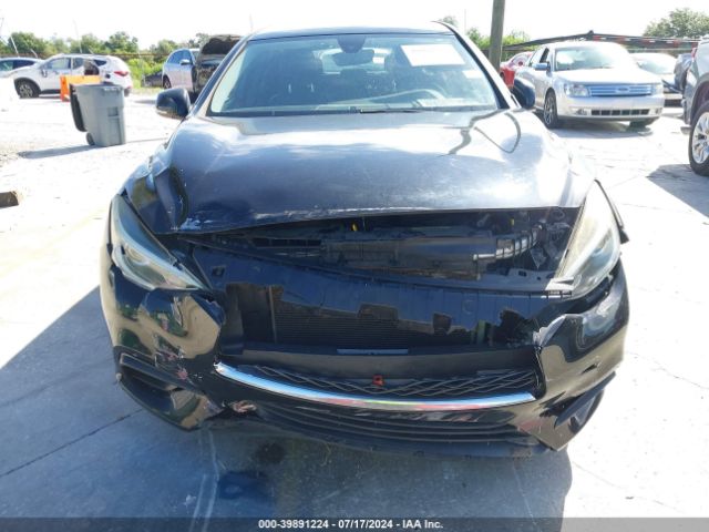 SJKCH5CP5JA060683 Infiniti Qx30 Luxury