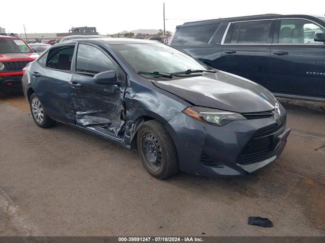 Toyota COROLLA LE 2018 5YFBURHE2JP793679 Image 13
