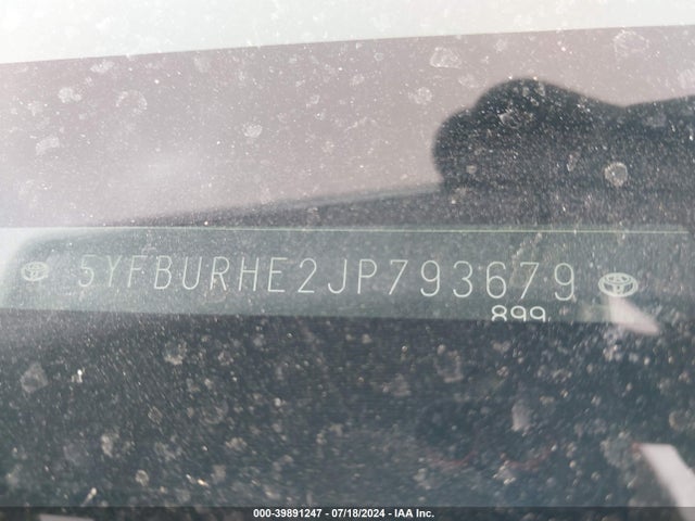 Toyota COROLLA LE 2018 5YFBURHE2JP793679 Image 9