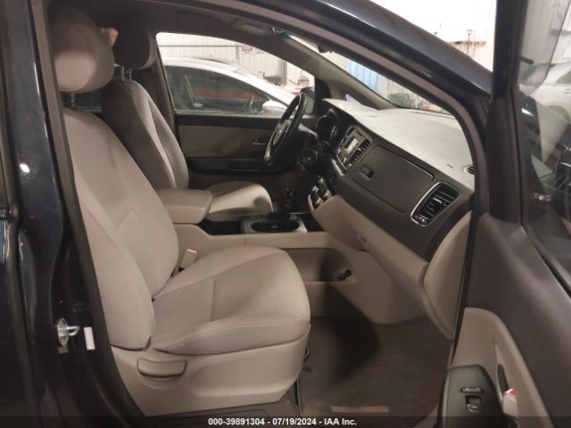 KNDMB5C12G6142807 KIA SEDONA LX